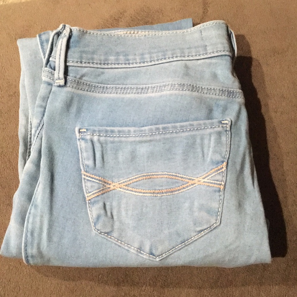 Lightwash Abercrombie Jeans
